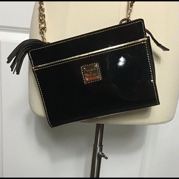 Dooney & Bourke Handbags - Dooney & Bourke Highland Holiday Kenzie Crossbody